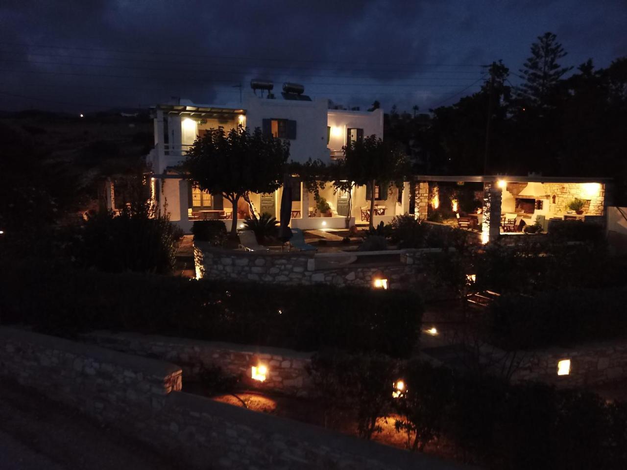 Narkissos Studios Alikí Exterior foto